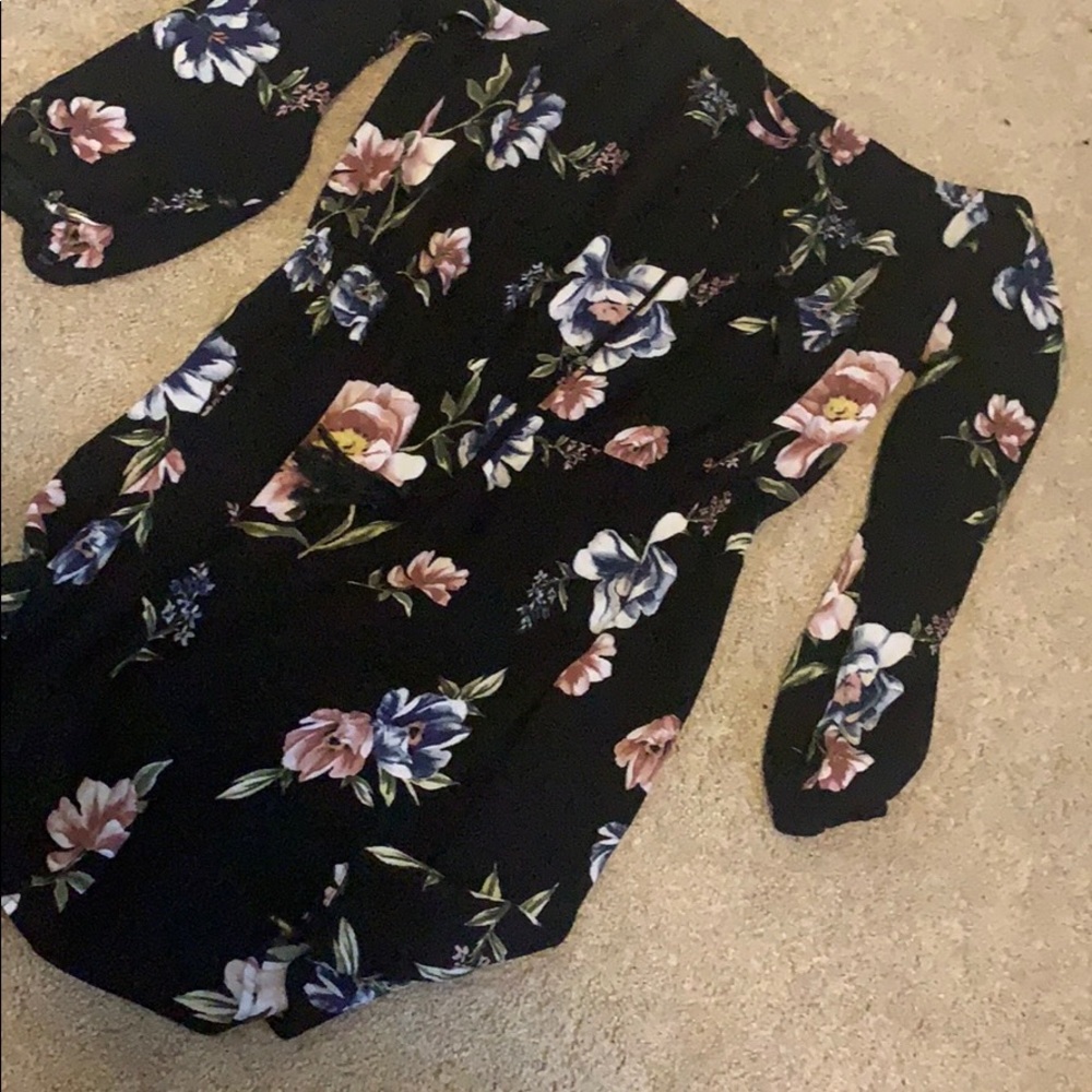 Kendall and Kylie dress